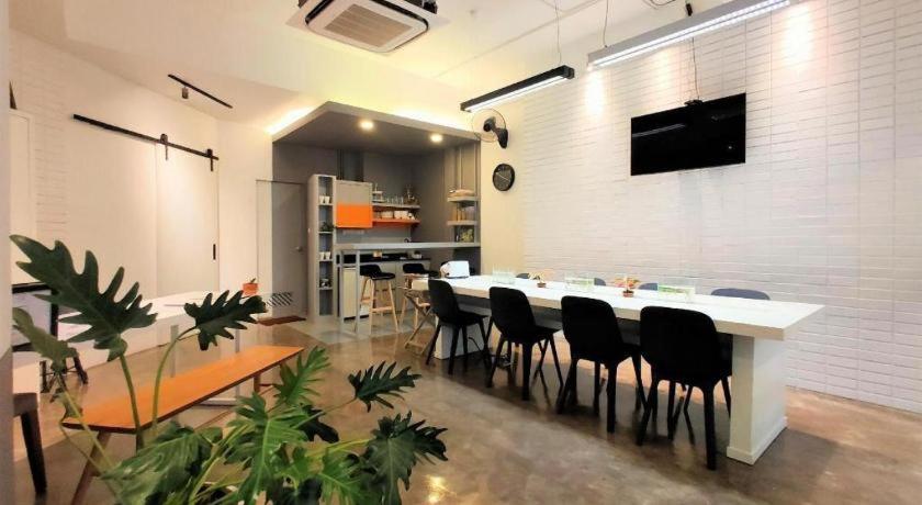 是隆工作室酒店 曼谷 外观 照片