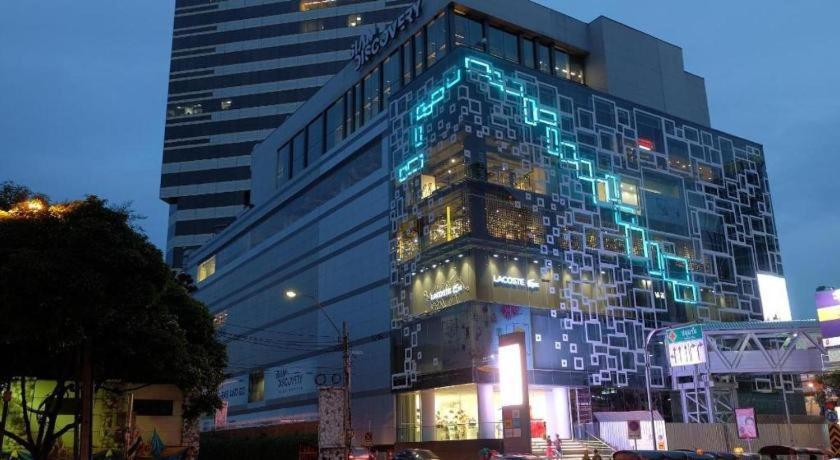 是隆工作室酒店 曼谷 外观 照片